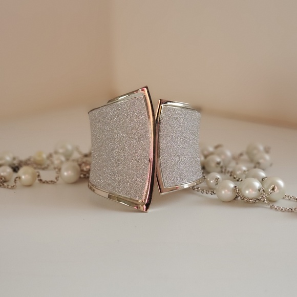 Jewelry - Silver & Gold Tone Shiny Bracelet